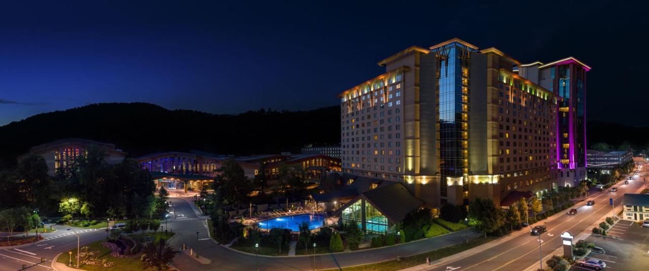 Harrah'S Cherokee Casino Resort Exterior photo