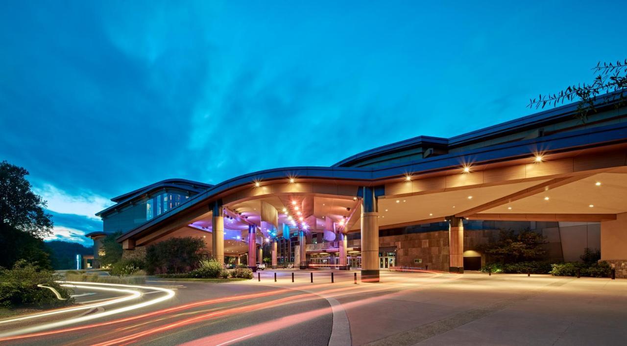 Harrah'S Cherokee Casino Resort Exterior photo